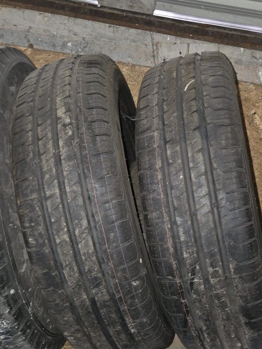 Set 2 Anvelope Hankook Vantra  215/75 R16C