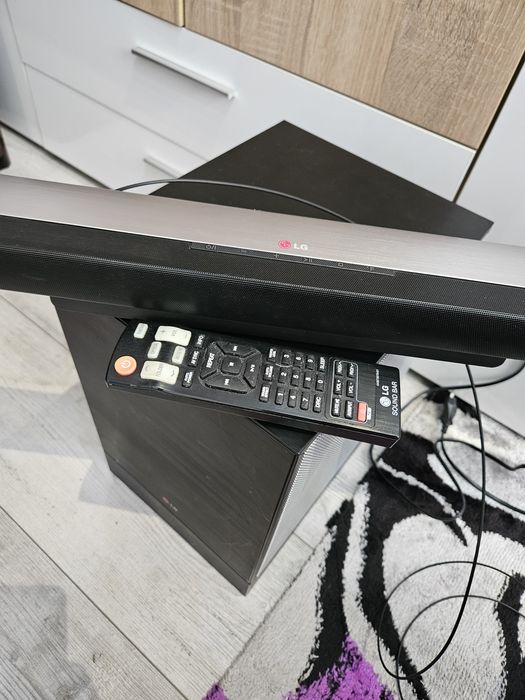 Soundbar LG cu telecomanda!