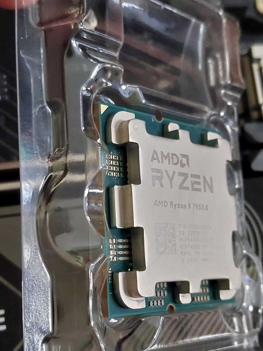 AMD Ryzen 9 7950X, 16-ядрен, АМ5