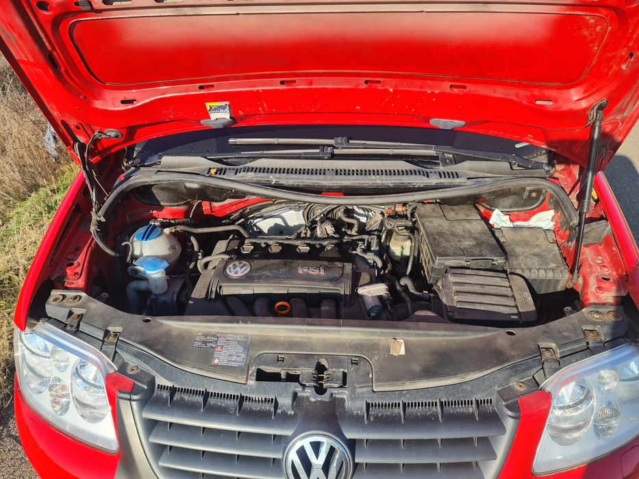 Volkswagen Touran  vând sau schimb cu moto! (Citeşte descrierea)