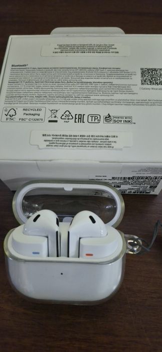 Samsung buds 3 + чехол.