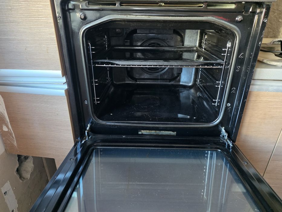 Vând cuptor electric inox - in stare buna