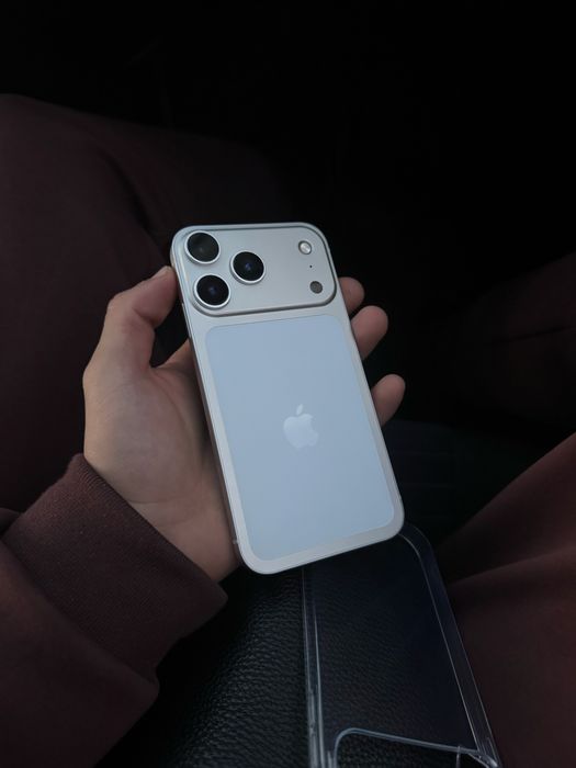 Iphone 17 Pro Korpusda XR