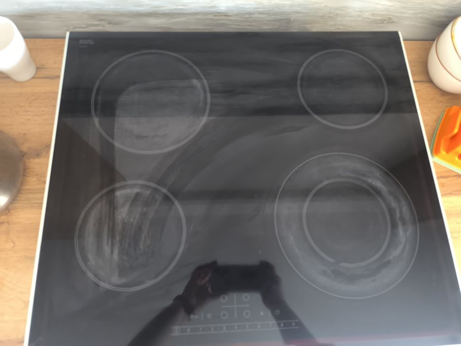 Продам электроплиту Bosch