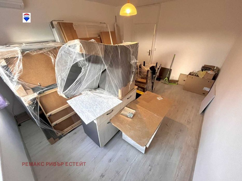 Продава се Тристаен апартамент в Русе, Родина 3 - 92 кв.м за 720 €/кв.м - Снимка #8