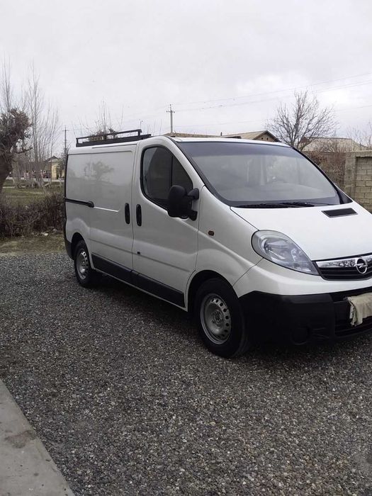 OPEL VIVARO микроавтобус сотилади
