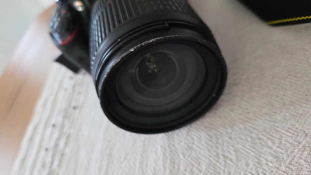 Фотоапарат Nikon D3400 + обектив Nikkor 18-105mm VR