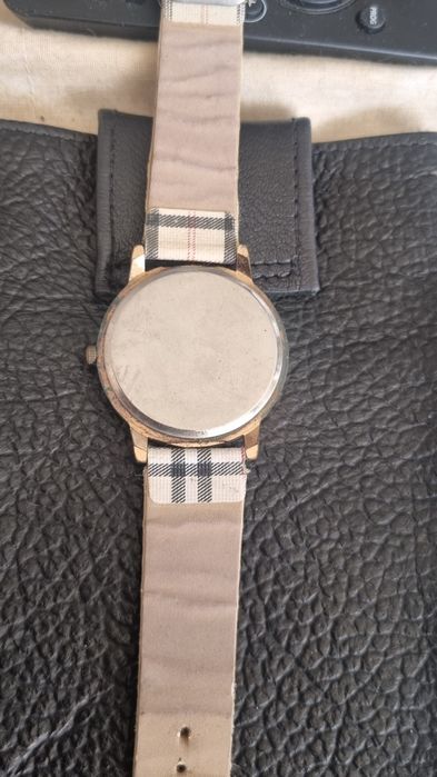 Готин дамски часовник