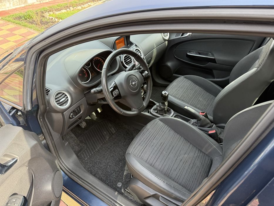Opel Corsa 1,3CDTI-2015-euro5-95cp-model deosebit-recent adusa