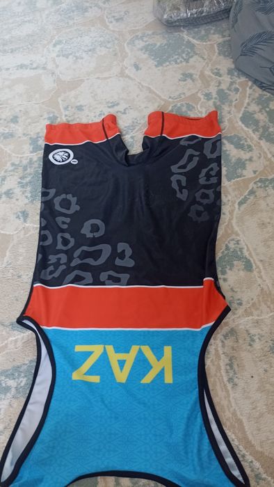 Спортивные костюмы