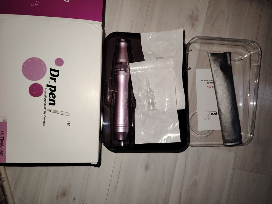 Aparat Microneedling .Dr.Pen Ultima M7+ 7 acec cu 12 pini
