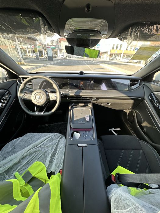 Voyah Free 318 25/25 yangi taer