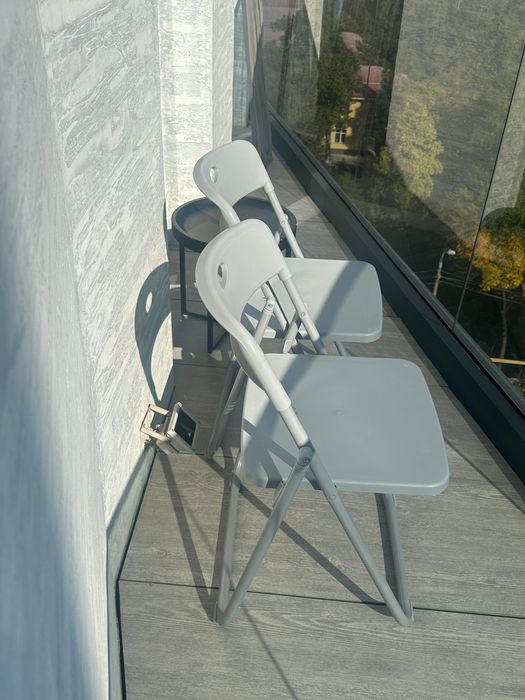 Складной Стул Как новый, кремого-Серый от