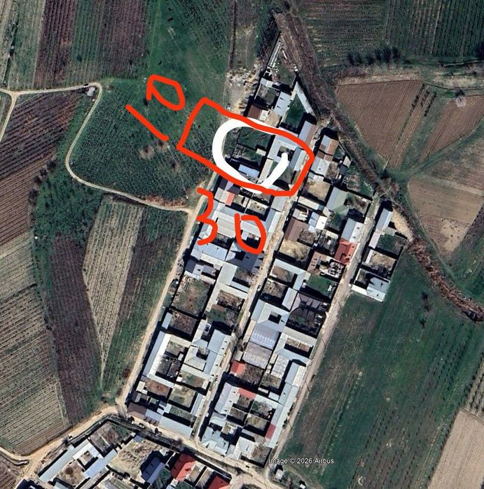 Срочно 3 сотик ер сотилади. олтин тепадан чапга 50 йилликда масжит куч