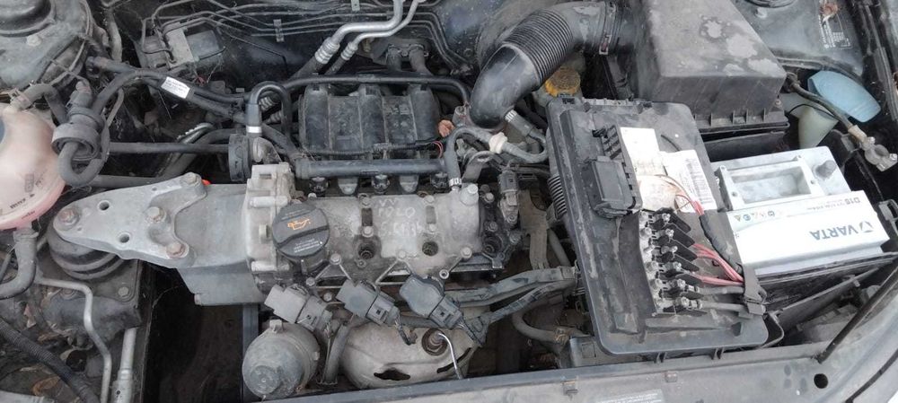 Dezmembrez  Volkswagen Polo  1.2 B an 2007 cod motor BMD