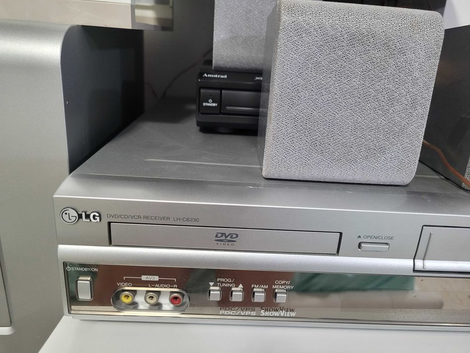 Sistem audio cu boxe