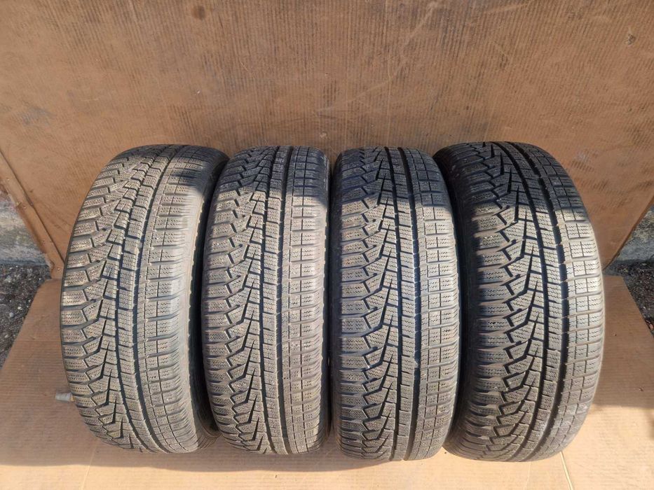 4 броя Hankook R16 205/60
Зимни гуми 
DOT2320