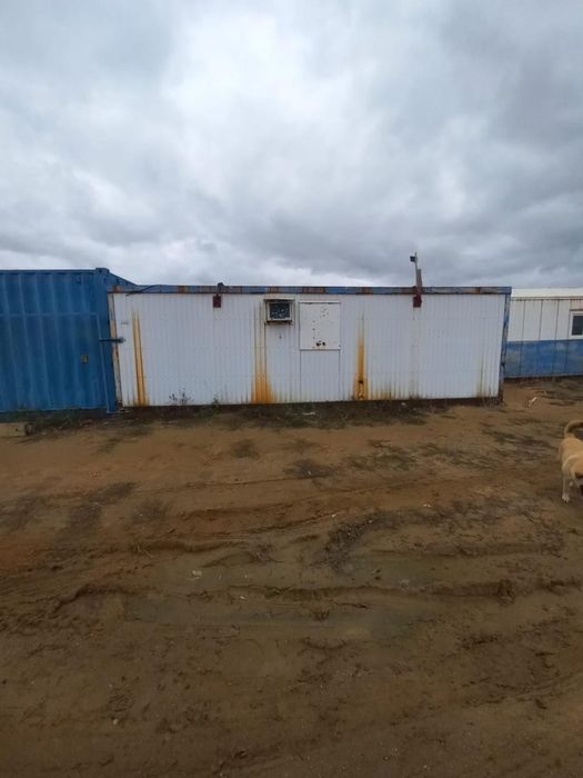 Продам 2 контейнера