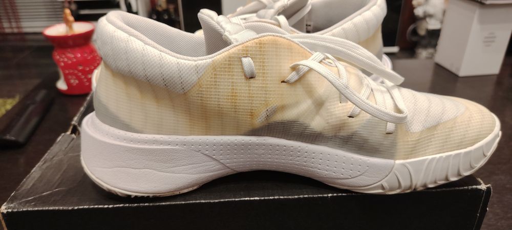 Adidași Under Armour nr. 45