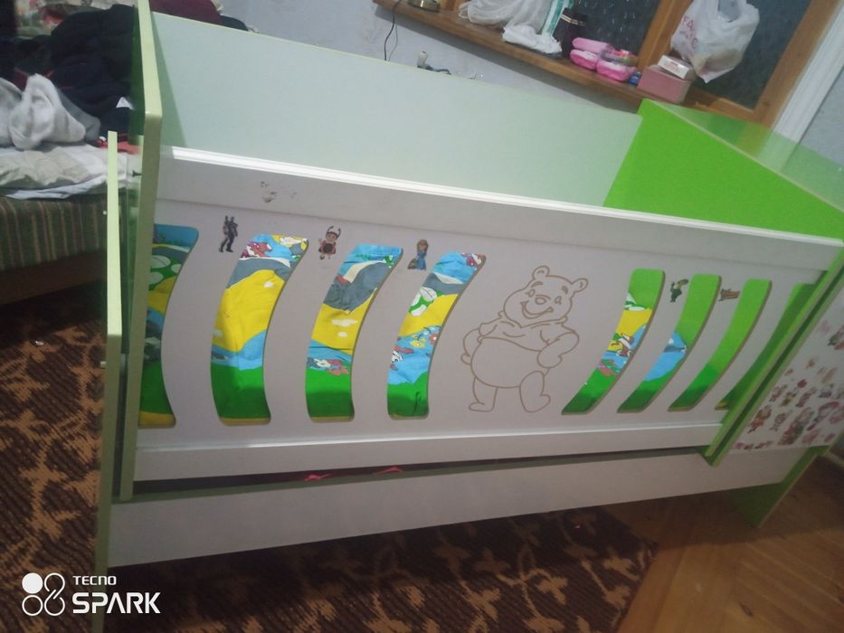 Bolalar kravati kam ishlatilgan holati yaxshi narxini kelishamiz