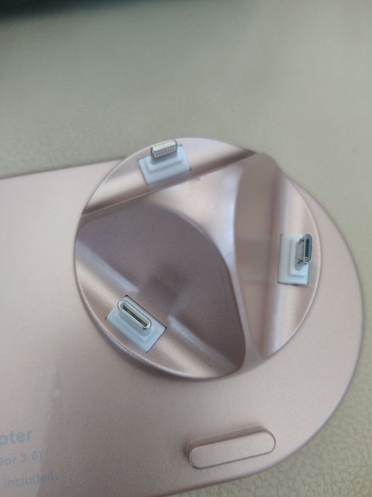 Stație wireless de încărcare