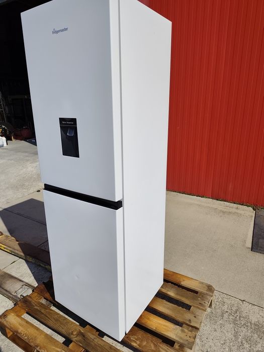 Хладилник с фризер FRIDGEMASTER