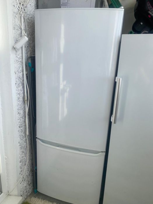 Продам холодильник