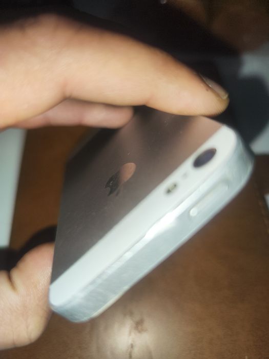 Айфон 5 32гб в отличном состоянии