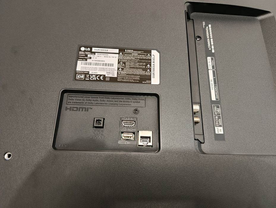 НОВ  смарт телевизор LG 55 инча.