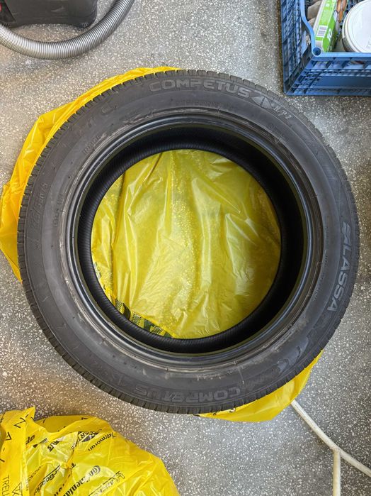 2 бр. Летни гуми LASSA Competus H/P2 225/55 R19 99V (DOT 5119)