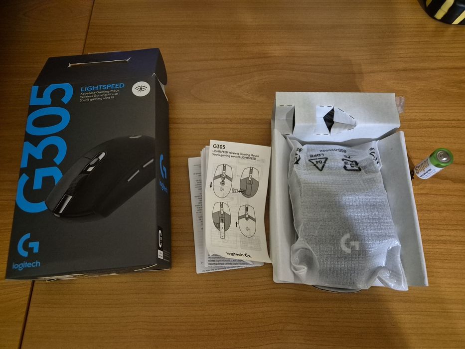 Запазена Logitech G305 пълен комплект