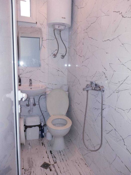 AMORE 1- Двустаен апартамент в идеален център на 1 мин. пеша от плажа