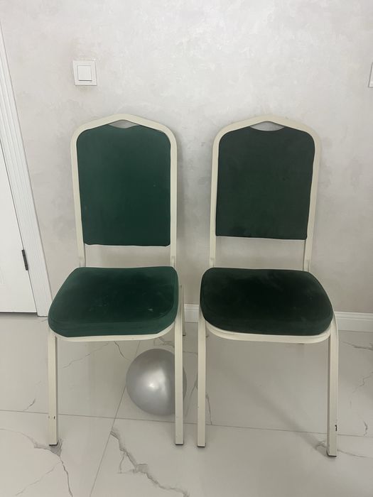 Продается стулья в отличном состояний