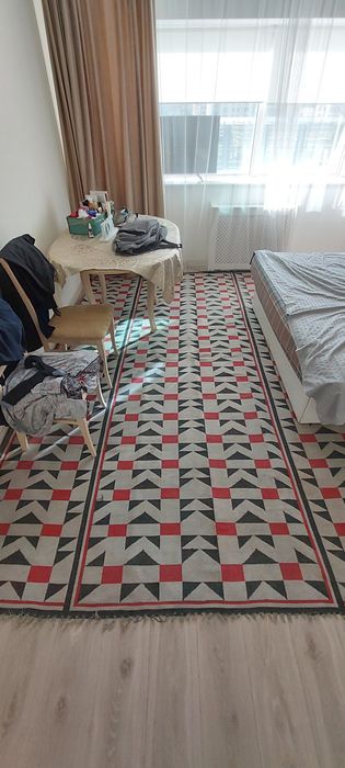 Продам шерстеной ковёр