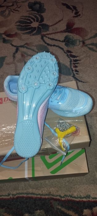 Продам шиповки для лёгкой атлетики
