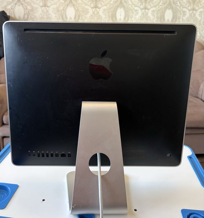 Apple imac 2010г