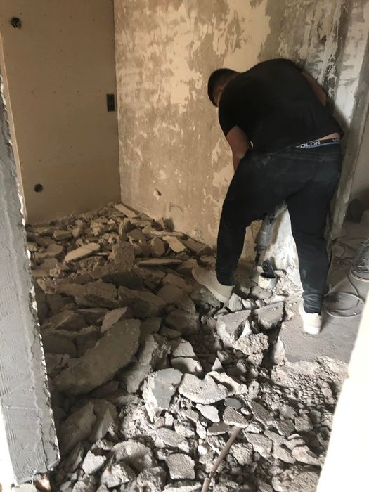 Demolari Decopertari Debarasari