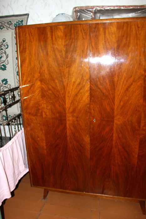 Шифоньер румынский полированный
