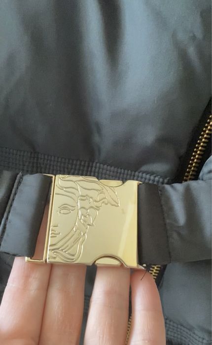 Продам пуховик VERSACE