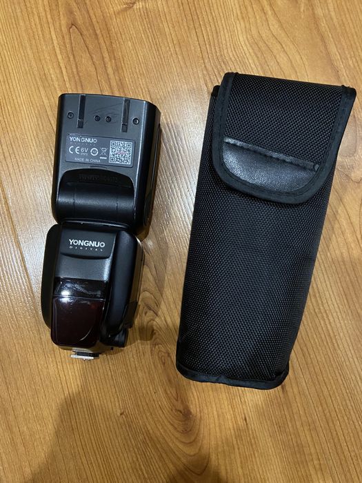 Продается вспышк для фотоаппарата