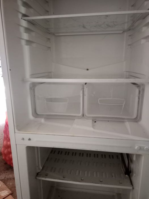 Продам холодильник