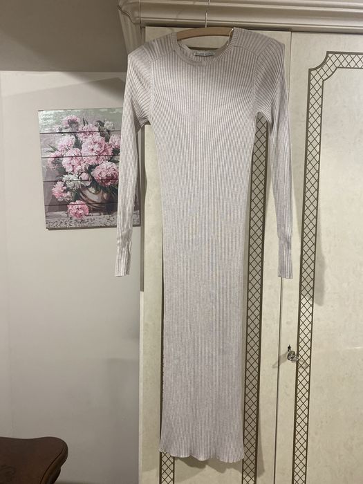 Платье bershka s