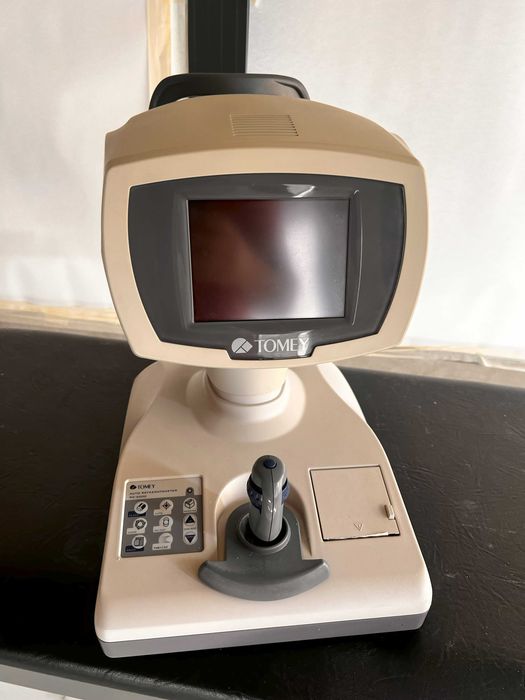 Vand Autorefractometru/Keratometru TOMEY RC-5000 (an fabricatie 2017)
