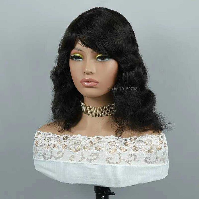 Естествена чуплива перука с бретон