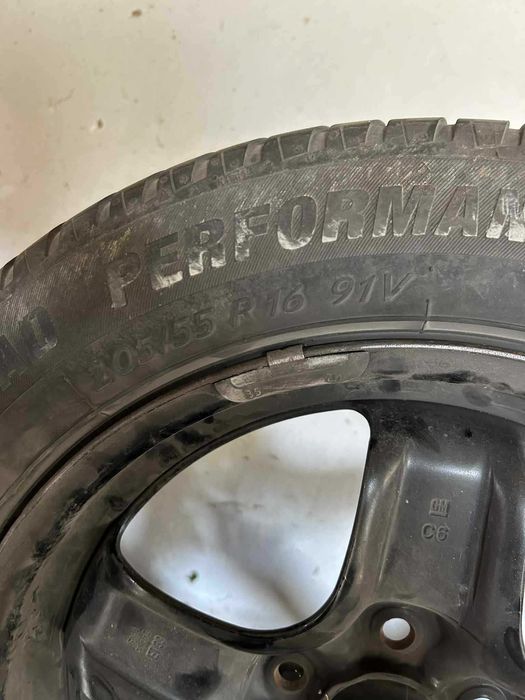 Продавам 4 гуми и джанти