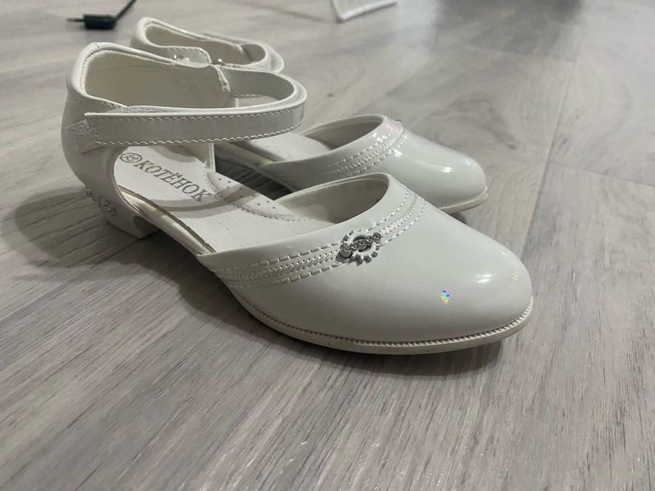 Продам детские платья