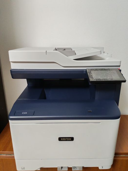 Imprimanta multifuncțională Xerox C325