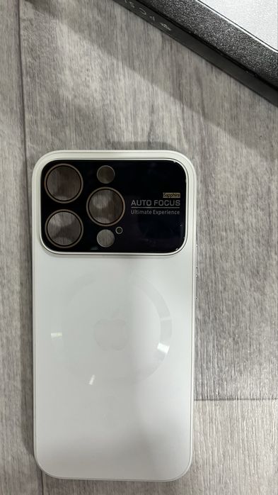 Чехол на айфон 15