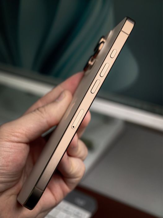 Yangi  iphone 16 pro max 256. 95 yoks