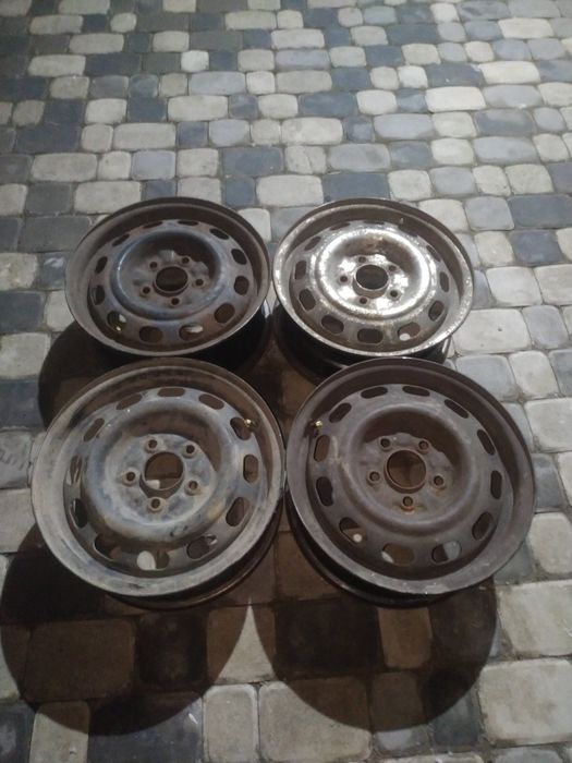 Железные диски в хорошем состояний.